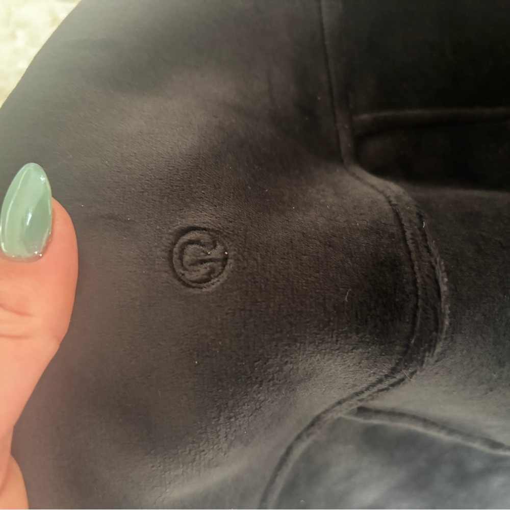 lululemon athletica black SCUBA skirt - Picture 3 of 4